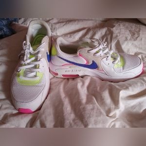 Womens Nike shoes